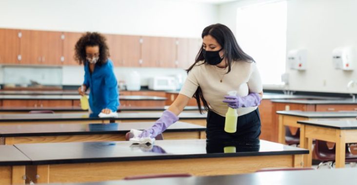 Entreprise de nettoyage - Ecole